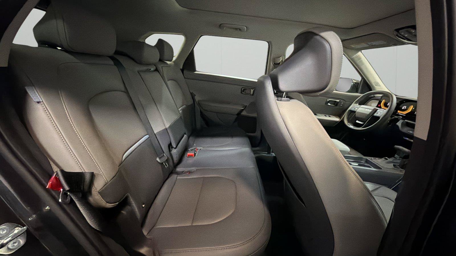 New 2027 Kia Seltos EX FWD image 13