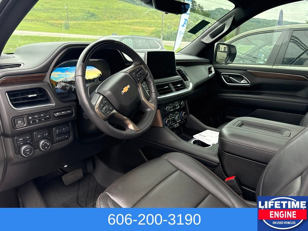 Used 2024 Chevrolet Suburban High Country w/ Advanced Technology Package AWD/4WD image 24