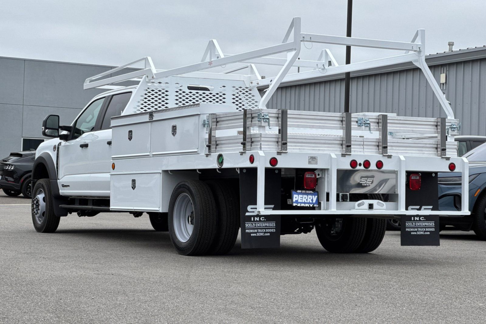 New 2025 Ford F550 4x4 Crew Cab Super Duty image 5