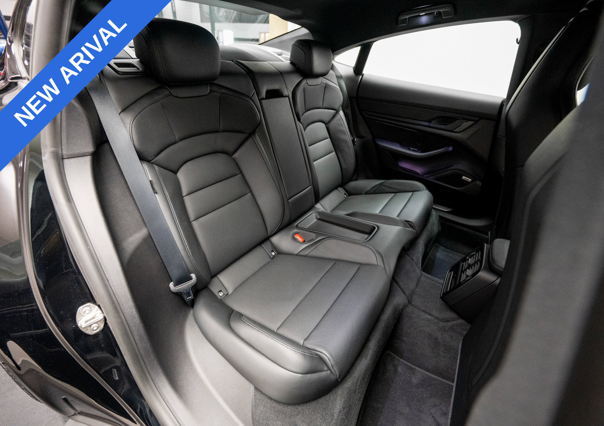 Used 2021 Porsche Taycan 4S AWD/4WD image 17