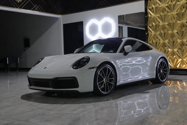 Used 2020 Porsche 911 Carrera RWD image 3