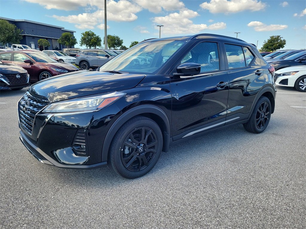 Used 2024 Nissan Kicks SR w/ SR Premium Package image 8