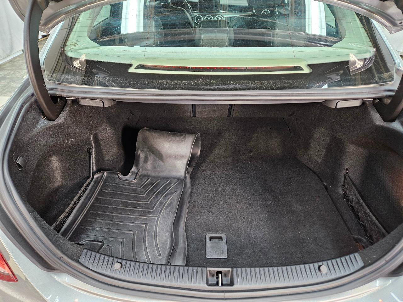 Used 2015 Mercedes-Benz C 300 Sedan image 8
