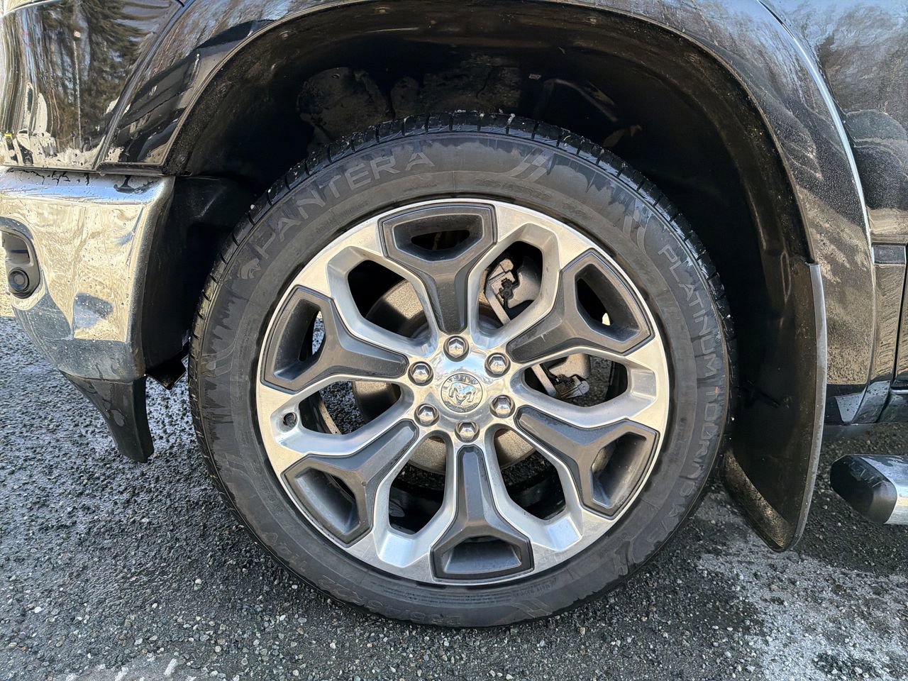 Used 2022 RAM 1500 Limited image 10