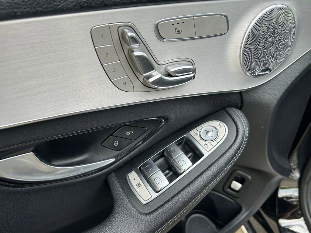 Used 2021 Mercedes-Benz C 300 Sedan image 16