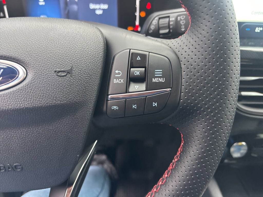 New 2026 Ford Escape ST-Line w/ Tech Pack #1 FWD image 29
