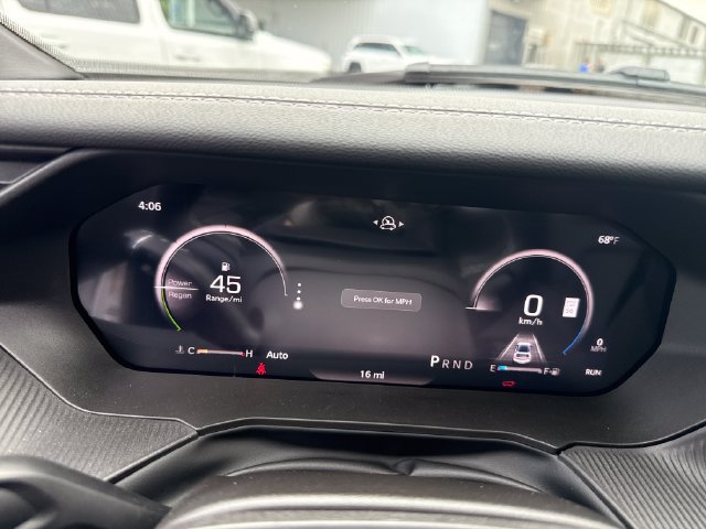 New 2026 Jeep Cherokee Overland w/ Advanced Pro Tech Group AWD/4WD image 19