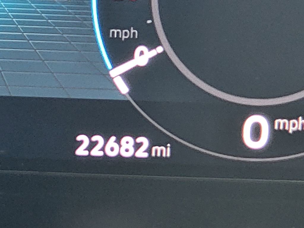 Used 2025 Volkswagen Atlas SE image 7