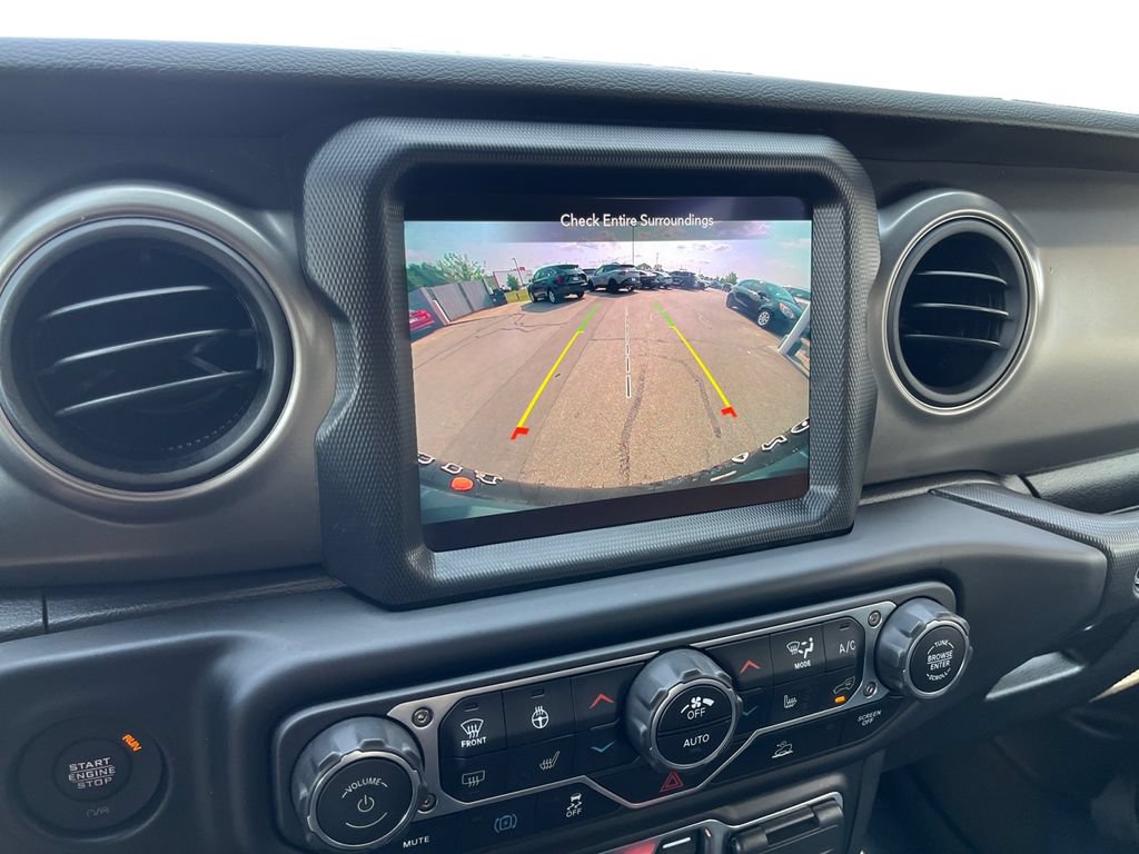 Used 2023 Jeep Wrangler Unlimited w/ Sun & Screen Package AWD/4WD image 17