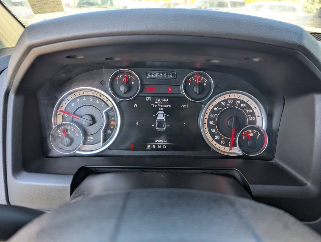 Used 2017 RAM 1500 Classic SLT AWD/4WD image 23