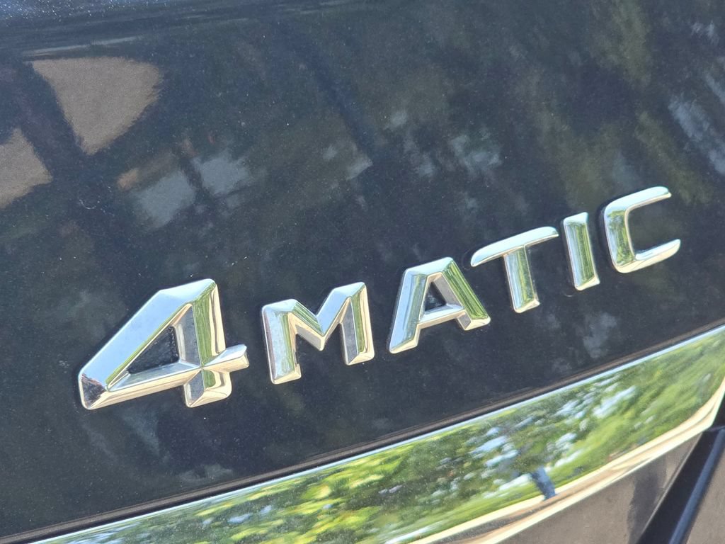 Used 2015 Mercedes-Benz C 300 4MATIC Sedan image 5