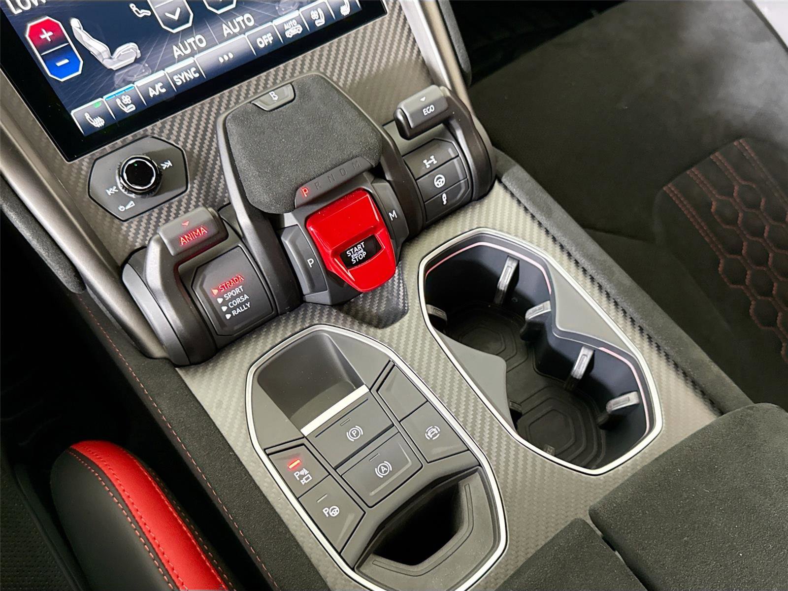 Used 2023 Lamborghini Urus Performante image 22