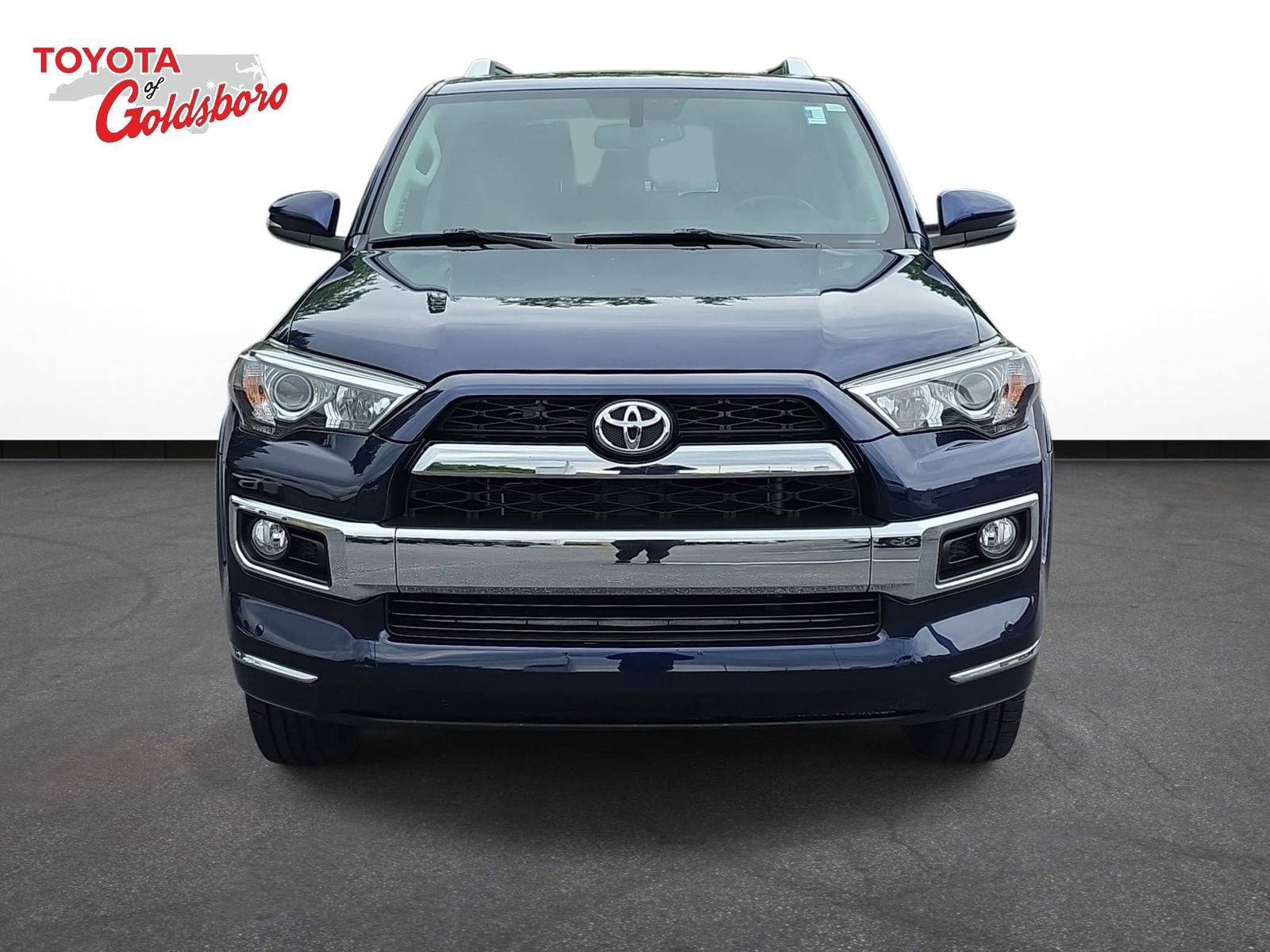 Used 2019 Toyota 4Runner Limited AWD/4WD image 2