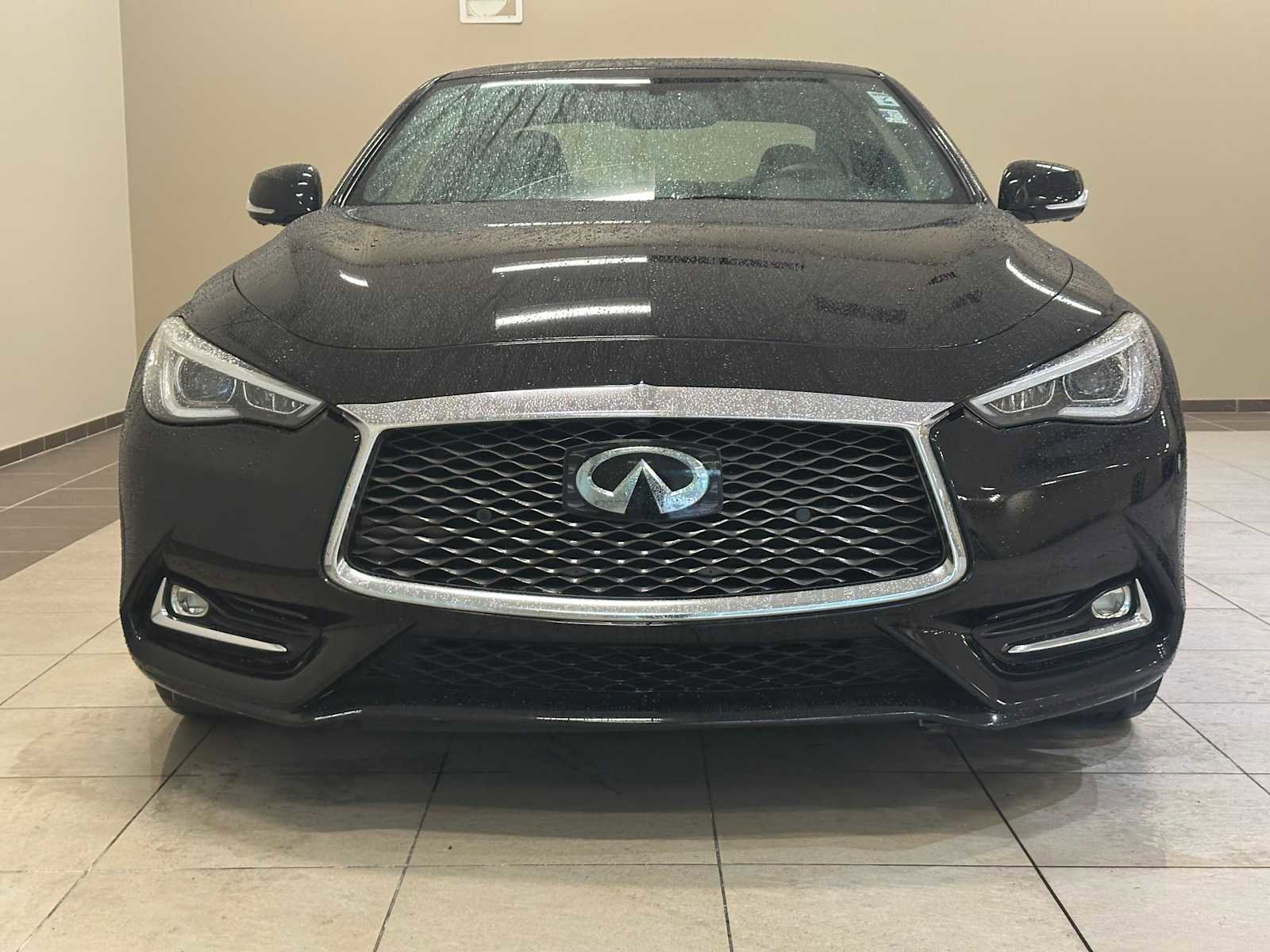 Used 2018 INFINITI Q60 Red Sport 400 w/ Sensory Package 3.0T Sport image 6