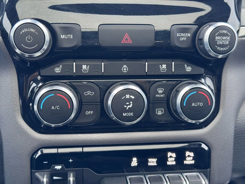 Used 2022 RAM 1500 Laramie w/ Sport Appearance Package image 14