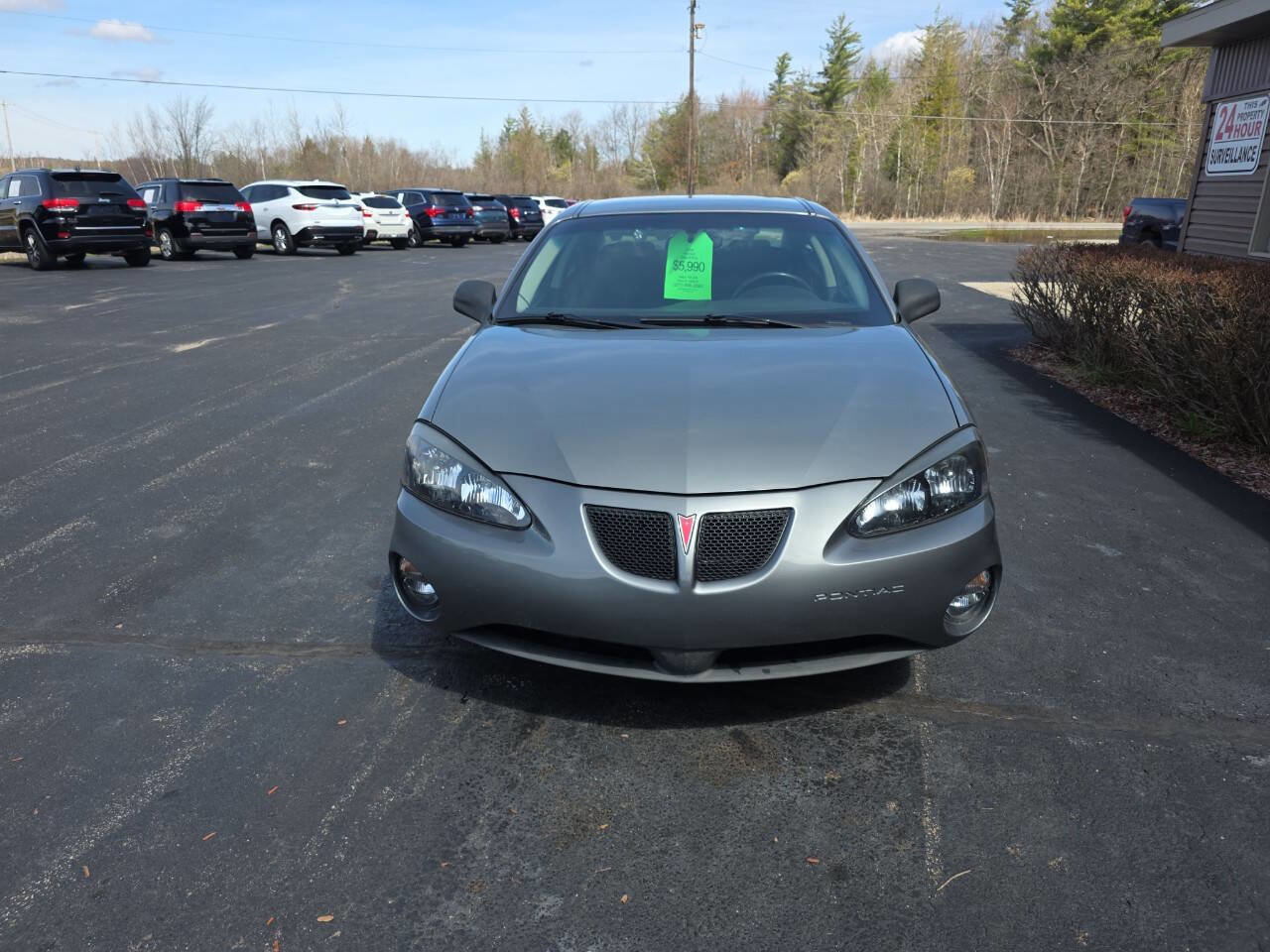 Used 2008 Pontiac Grand Prix w/ Preferred Package FWD image 3