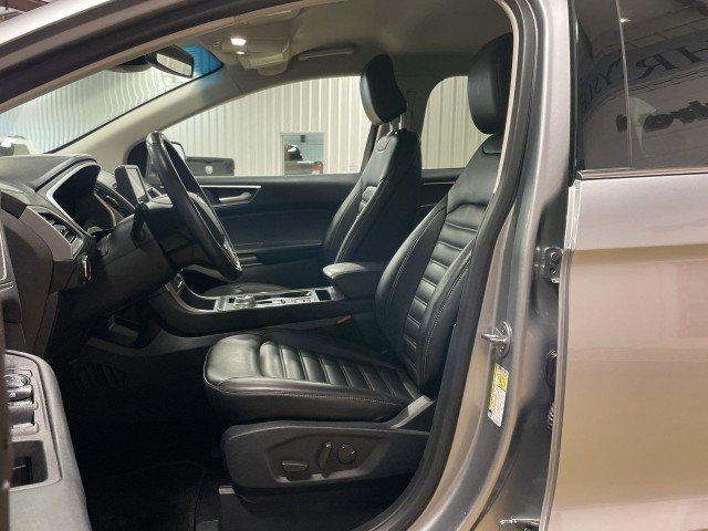 Used 2021 Ford Edge SEL AWD/4WD image 15
