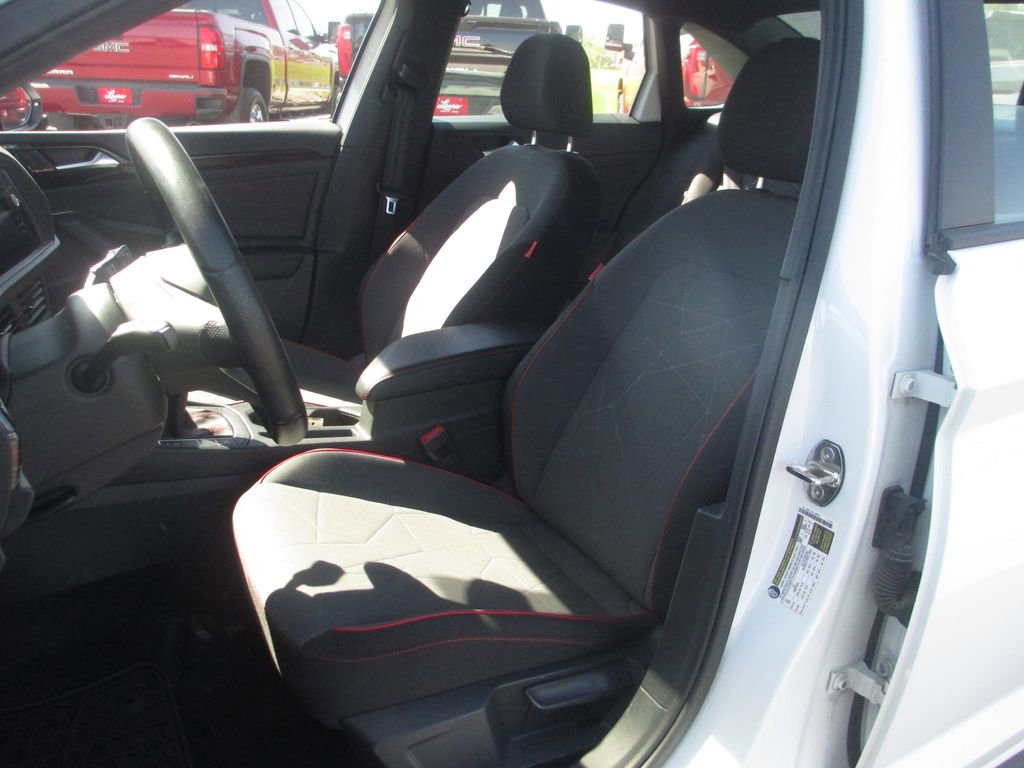 Used 2024 Volkswagen Jetta GLI 40th Anniversary Edition FWD image 19