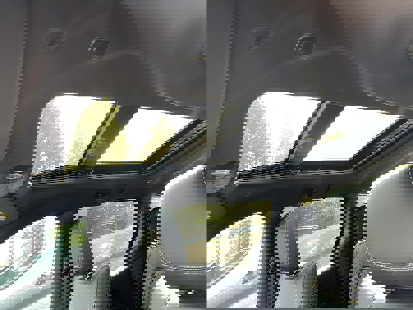 New 2026 Chrysler Pacifica Select image 8