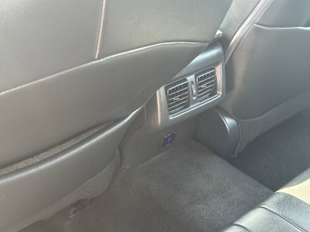 Used 2023 Toyota Camry XSE w/ Navigation Package image 35