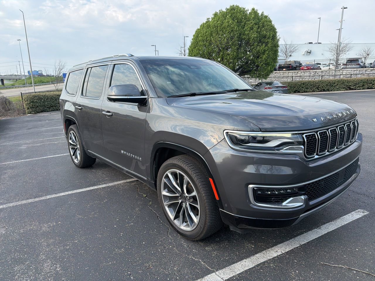 Used 2022 Jeep Wagoneer Series III w/ Premium Group I image 3