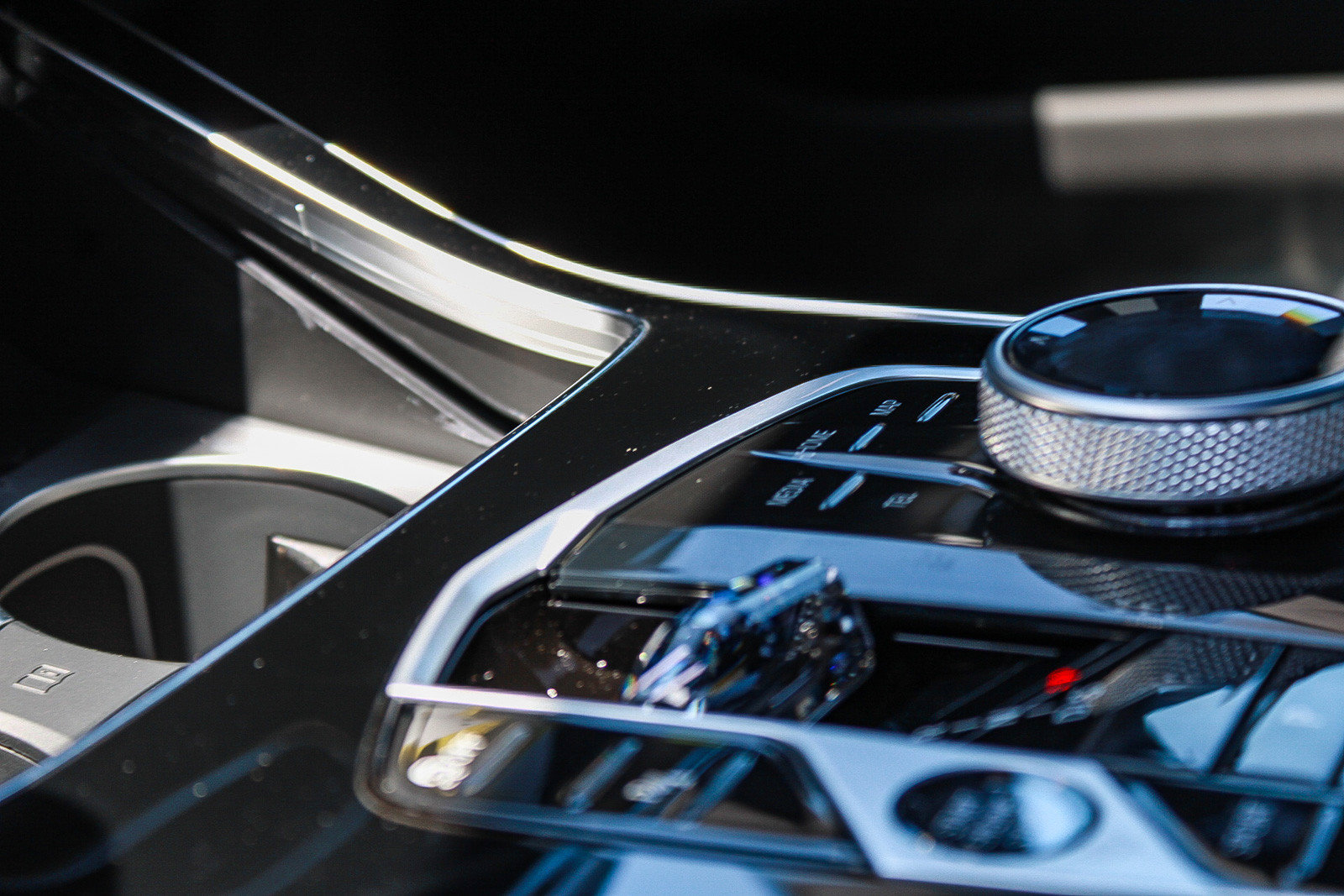 New 2027 BMW X7 M60i AWD/4WD image 21