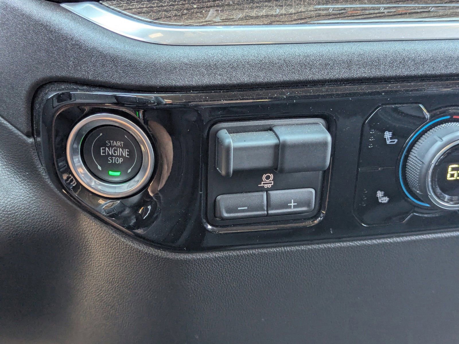 Used 2025 Chevrolet Silverado 1500 LT w/ Protection Package image 30