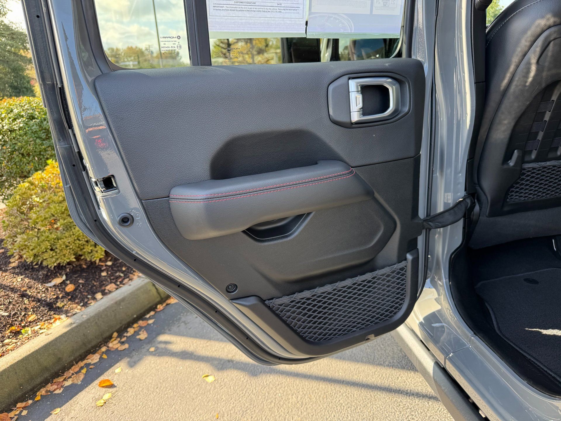 Used 2021 Jeep Wrangler Unlimited Rubicon w/ Uconnect 4C Nav & Sound Group AWD/4WD image 22