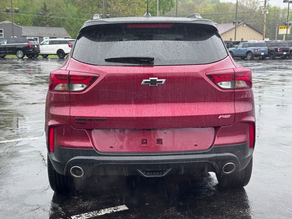 Used 2023 Chevrolet TrailBlazer RS w/ Sun and Liftgate Package AWD/4WD image 5