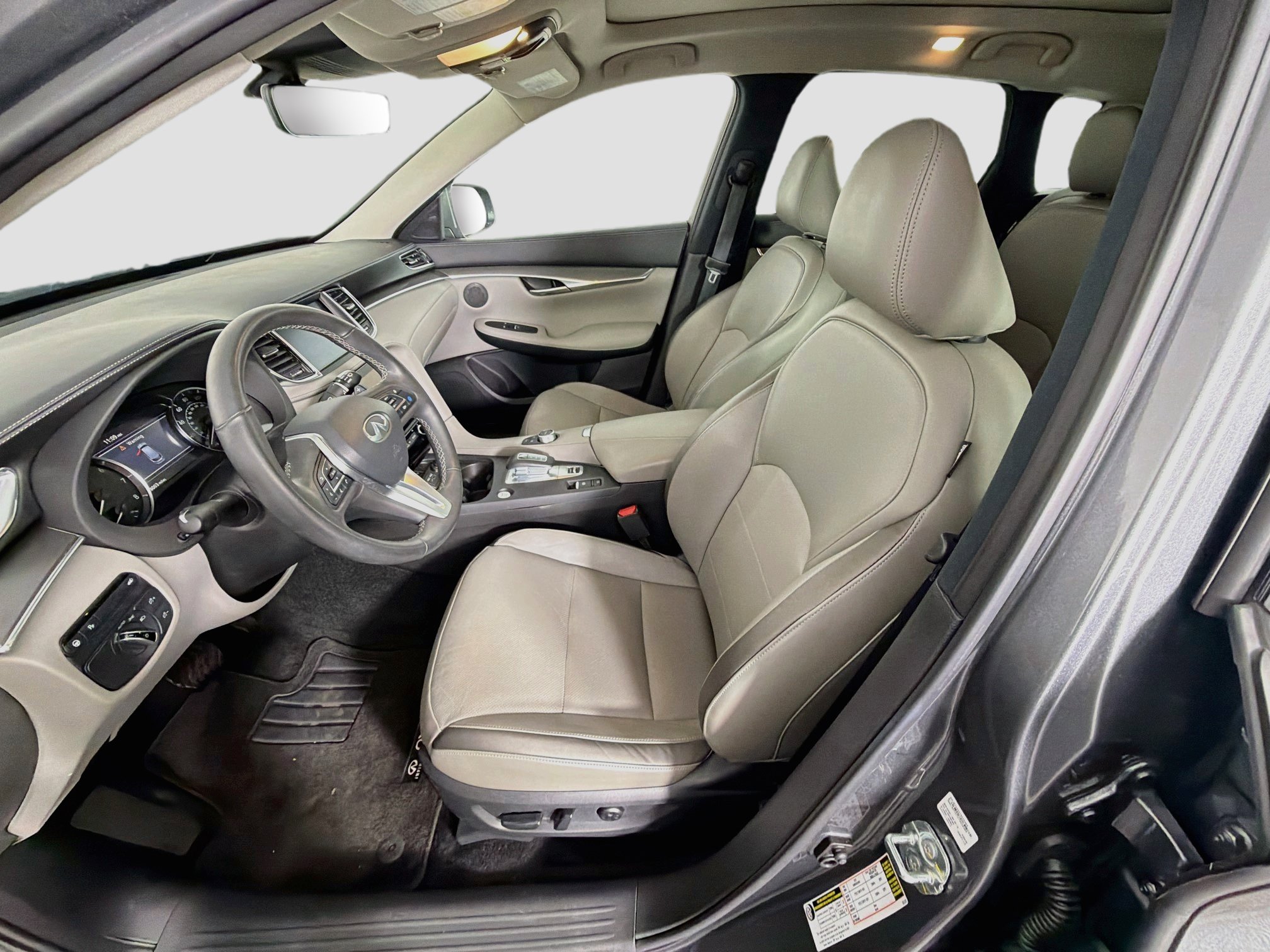 Used 2023 INFINITI QX50 Luxe AWD/4WD image 13