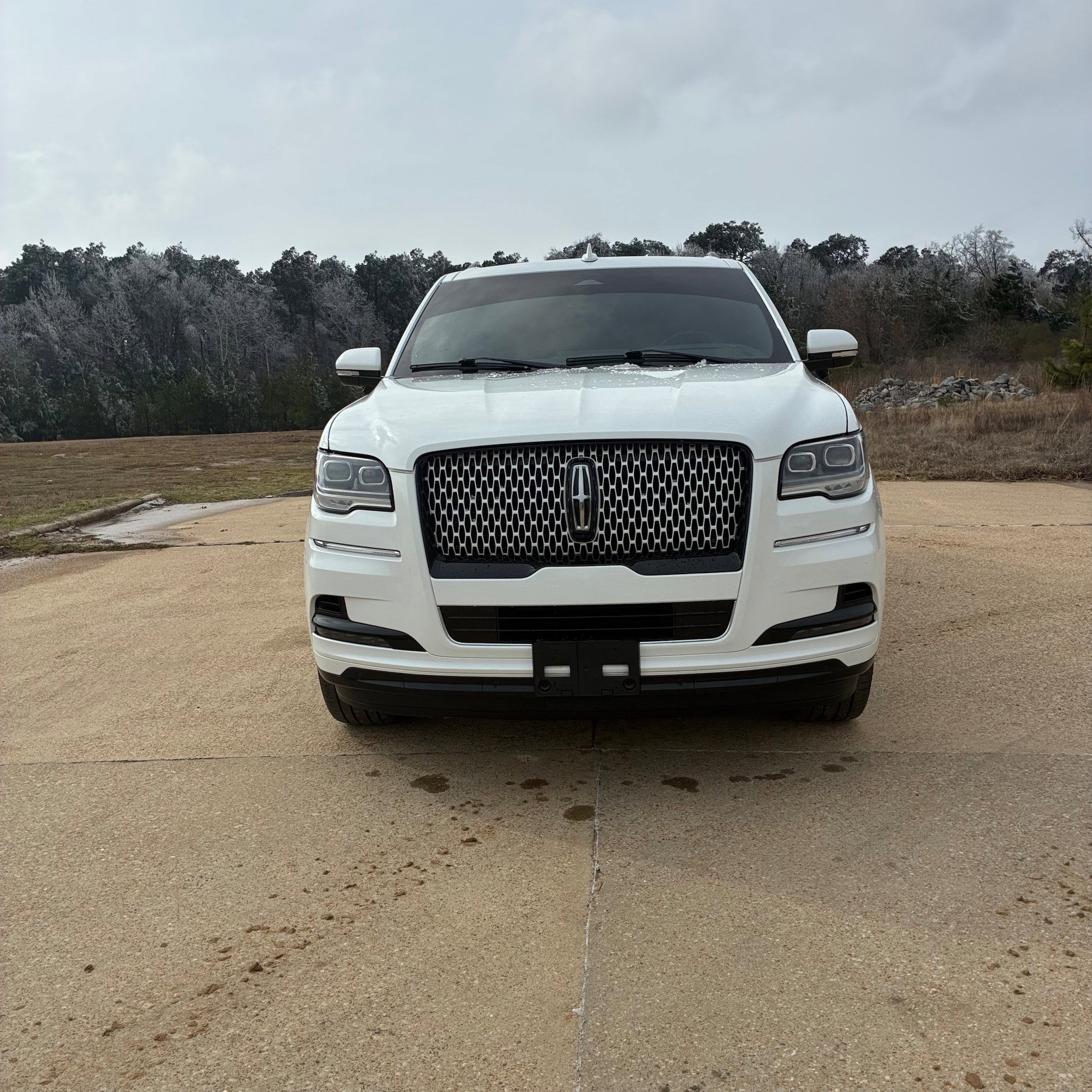 Used 2023 Lincoln Navigator L Reserve image 2