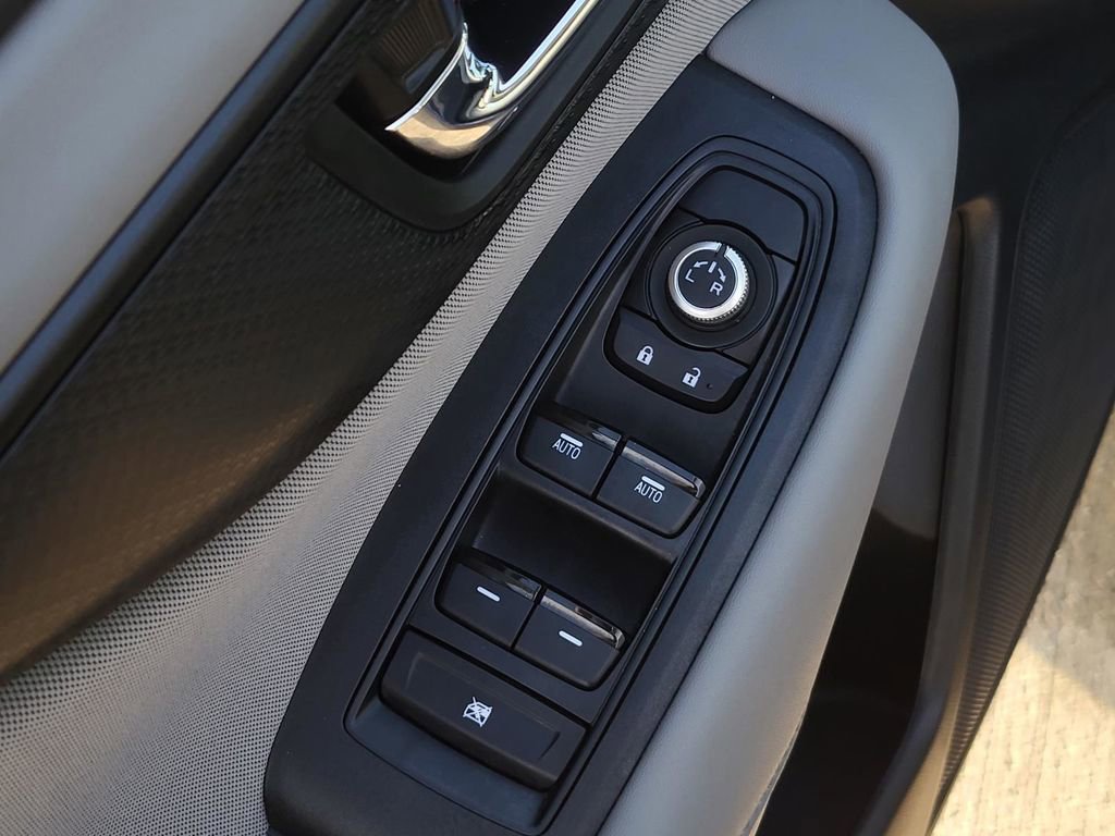 Certified 2025 Subaru Legacy Premium image 16