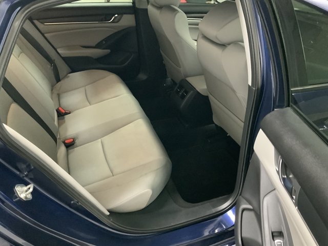 Used 2018 Honda Accord EX image 16