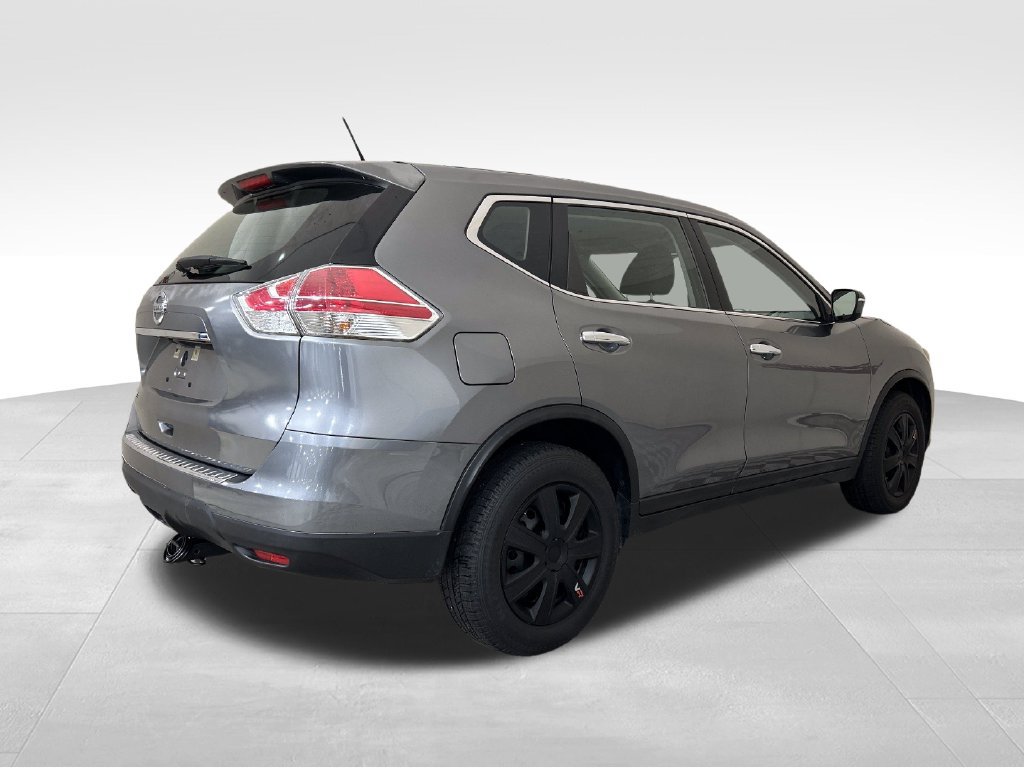 Used 2015 Nissan Rogue S FWD image 5