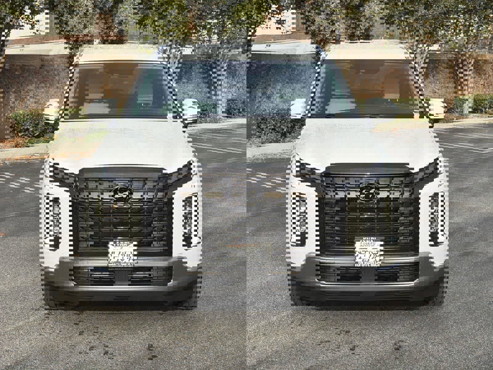 Used 2023 Hyundai Palisade SEL image 2