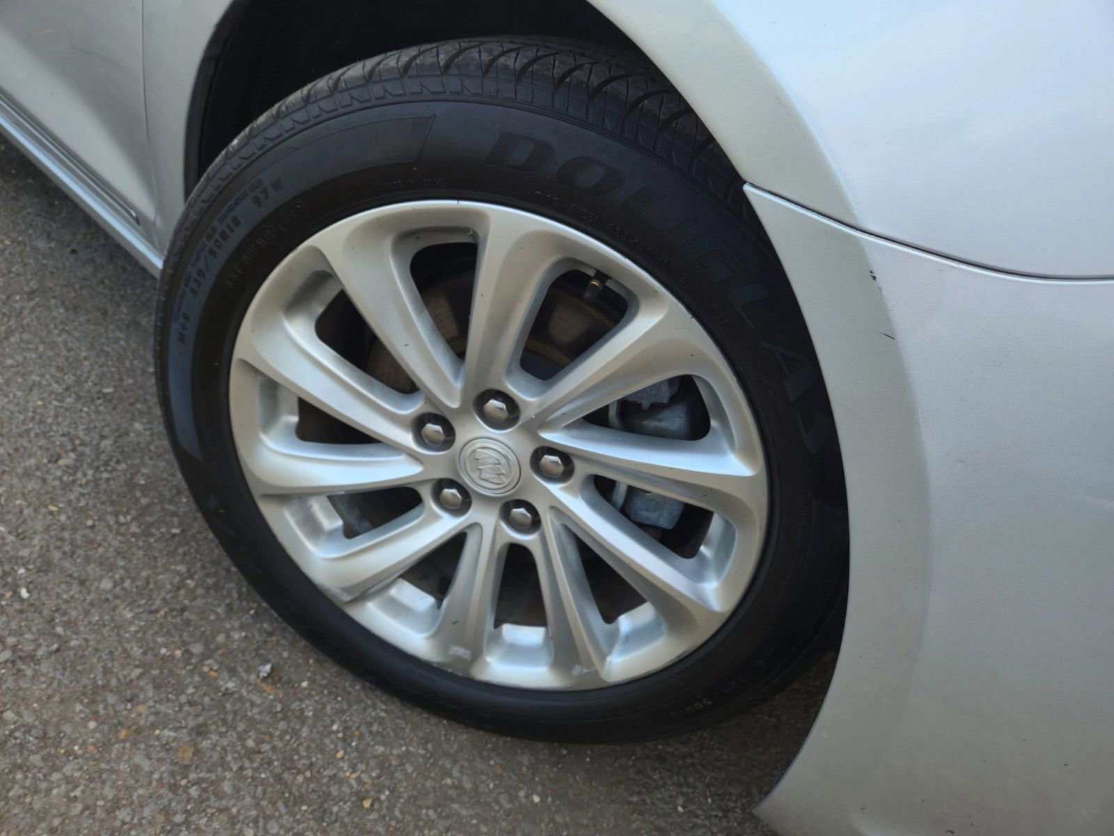 Used 2015 Buick LaCrosse Leather image 10