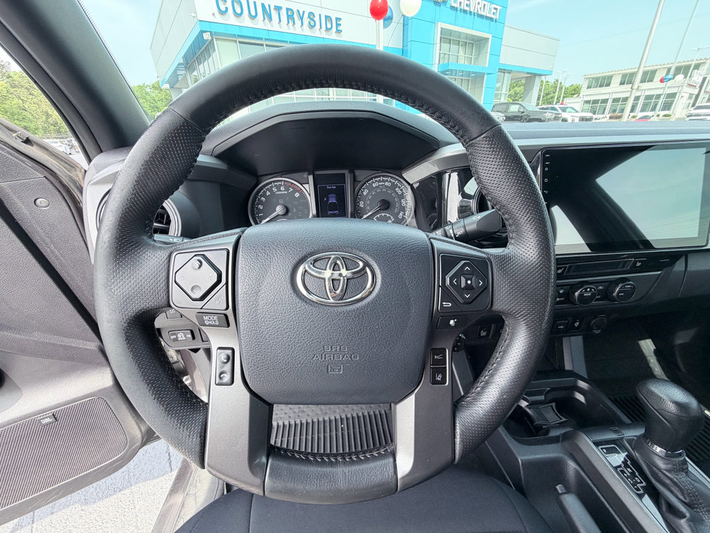 Used 2020 Toyota Tacoma TRD Sport w/ TRD Premium Sport Package RWD image 14