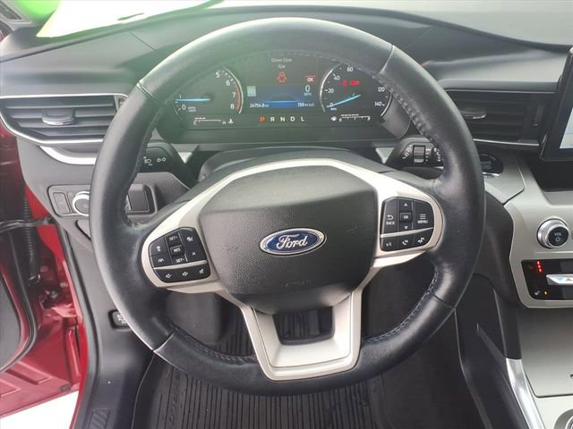Certified 2022 Ford Explorer XLT w/ Equipment Group 202A image 20