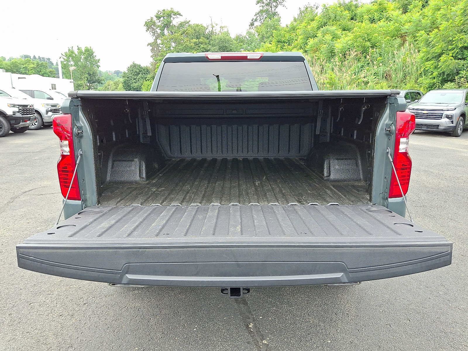 Used 2025 Chevrolet Silverado 1500 Custom Trail Boss AWD/4WD image 28