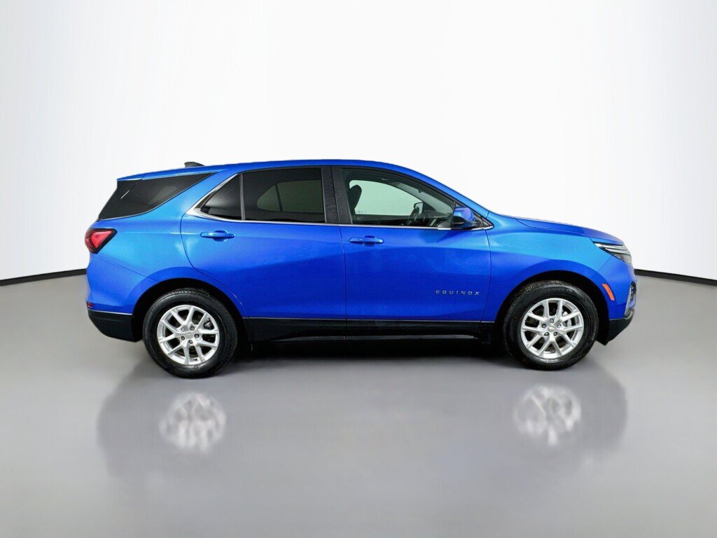Used 2024 Chevrolet Equinox LT AWD/4WD image 6