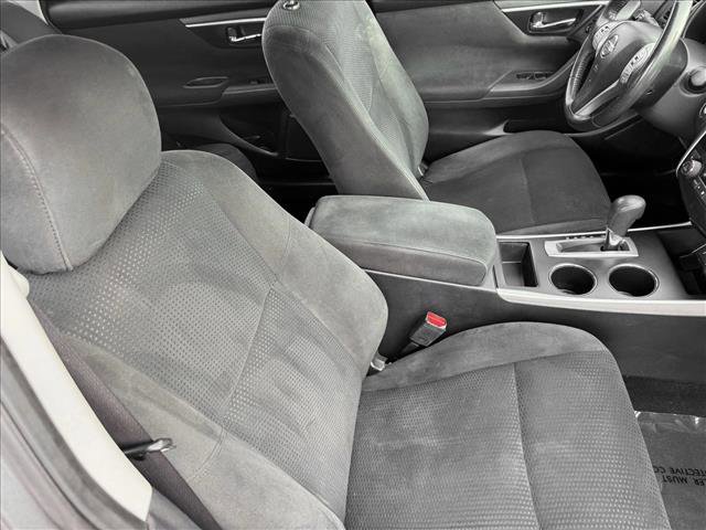 Used 2015 Nissan Altima 2.5 SV image 18
