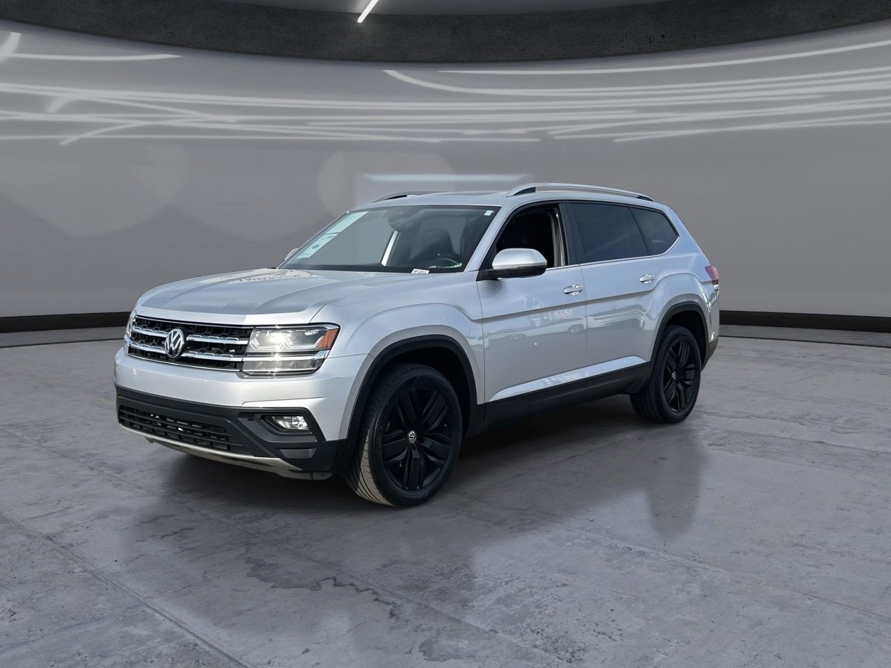 Used 2019 Volkswagen Atlas SE w/ Panoramic Sunroof Package FWD image 3