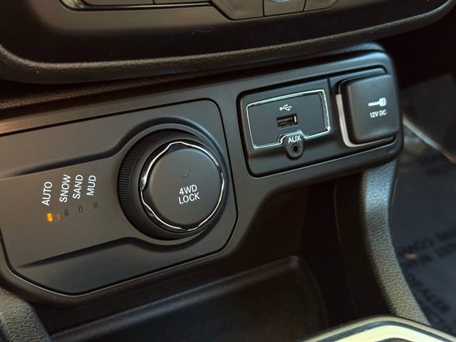 Certified 2021 Jeep Renegade Latitude image 30