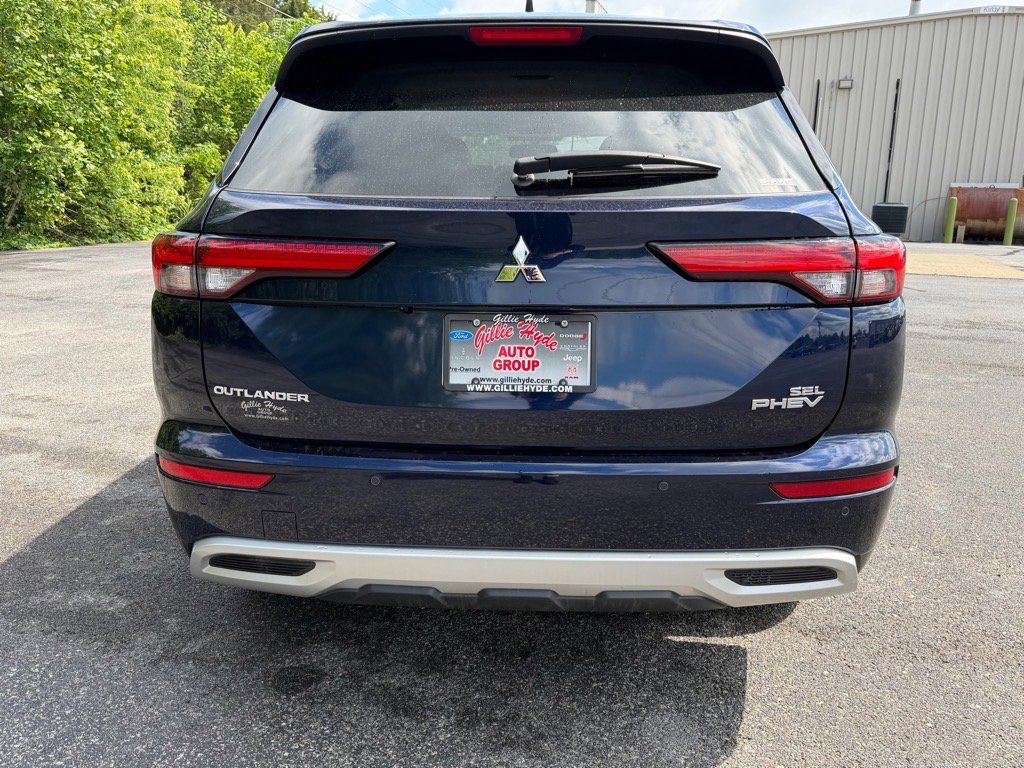 Used 2023 Mitsubishi Outlander SEL AWD/4WD image 12