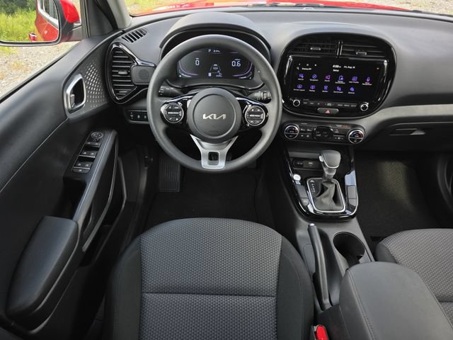Certified 2025 Kia Soul S FWD image 19