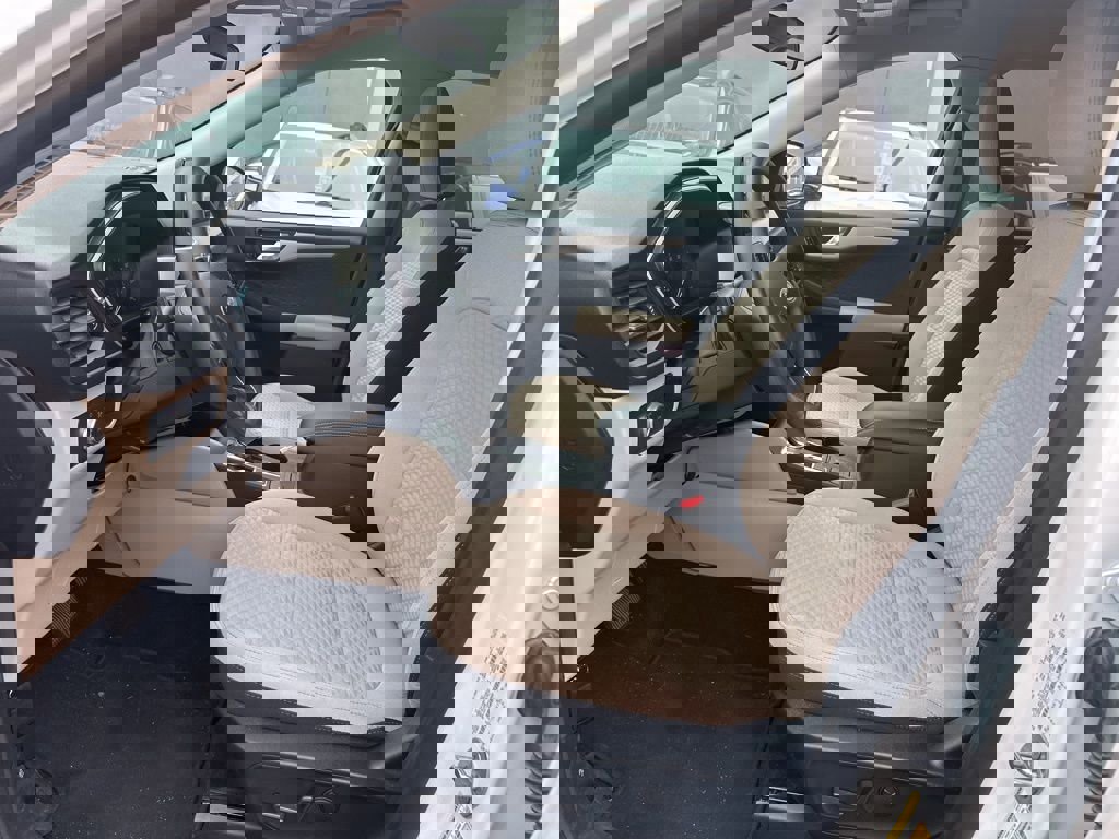 Used 2020 Ford Escape SE image 20