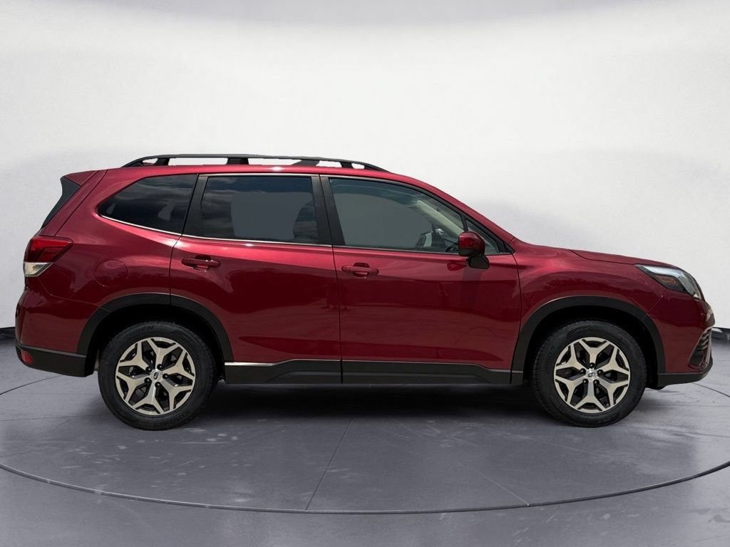 Used 2023 Subaru Forester Premium AWD/4WD image 15