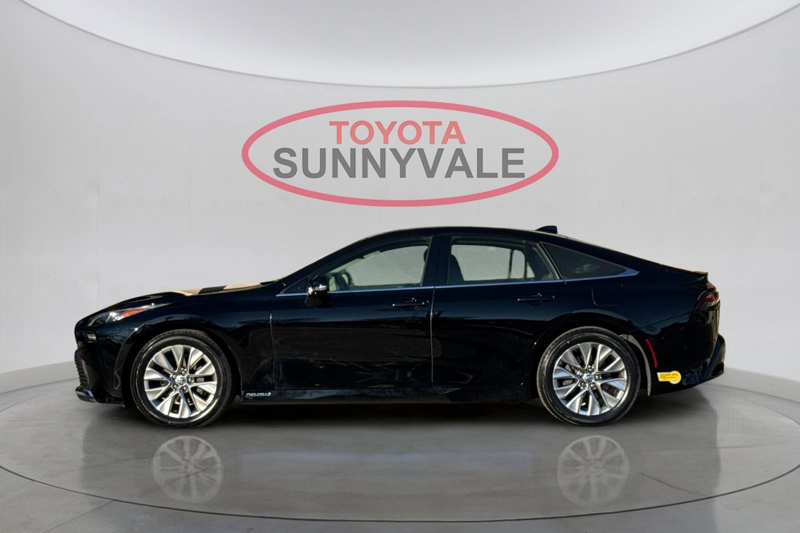 Certified 2022 Toyota Mirai XLE image 6