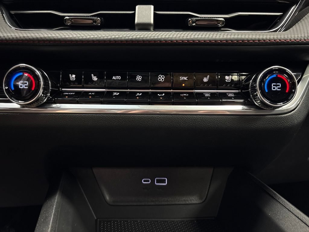 New 2026 Chevrolet Equinox RS w/ Convenience Package III FWD image 34