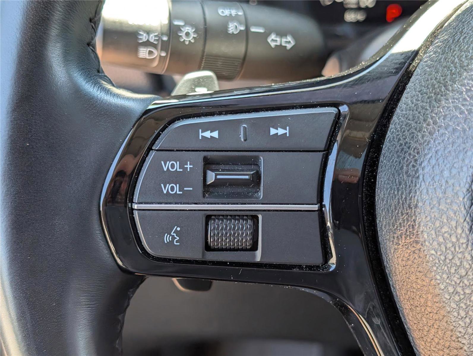 Used 2023 Honda Pilot Elite image 25